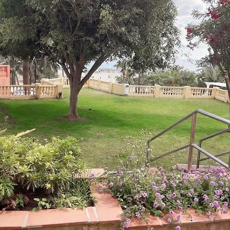 With Sea & Mountain Views In - 60 Sqm + Pool Бенальмадена